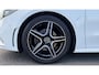 Mercedes-Benz B-klasse 200 Business Solution AMG | Panorama dak | AUTOMAAT | Stoelverwarming| Achteruitrijcamera | Trekhaak |