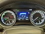 Toyota Camry 2.5 Hybrid Active Camera | Elektrische Stoel | Adaptieve Cruise | Climate | Bluetooth | 17" Lichtmetaal | Parkeersensoren | Achteruitrijcamera | Airco (automatisch) | Cruise control adaptief met Stop&Go