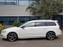 Volvo V70 2.5T Aut R Design Leder 18" Trekhaak Xenon