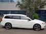 Volvo V70 2.5T Aut R Design Leder 18" Trekhaak Xenon