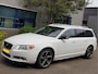 Volvo V70 2.5T Aut R Design Leder 18" Trekhaak Xenon