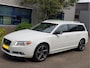 Volvo V70 2.5T Aut R Design Leder 18" Trekhaak Xenon
