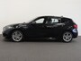 BMW 1-Serie 118i M-Sport Automaat Digitale Cockpit Climate control Stoel verwarming LED Sfeer verlichting Lichtmetalen velgen Navigatie Apple carplay/ Android auto Parkeersensoren