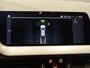 BMW 1-Serie 118i M-Sport Automaat Digitale Cockpit Climate control Stoel verwarming LED Sfeer verlichting Lichtmetalen velgen Navigatie Apple carplay/ Android auto Parkeersensoren