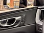 Volvo XC60 B5 R-Design Aut. | 360° Camera | Parkeersensoren | Navigatie | Apple Carplay | Android Auto | Keyless Entry | Elektrische Achterklep | Cruise Control Adaptief | BLIS | Nappa lederen bekleding |
