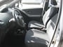 Toyota Yaris 1.3 VVTi Aspiration zuinige maar ook pittige auto met 6 versnellingen