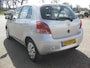 Toyota Yaris 1.3 VVTi Aspiration zuinige maar ook pittige auto met 6 versnellingen