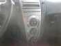 Toyota Yaris 1.3 VVTi Aspiration zuinige maar ook pittige auto met 6 versnellingen