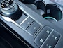 Ford Focus Wagon 1.5 150 PK Automaat ST Line X | TREKHAAK| LEDER| STUUR, STOEL EN VOORRUITVERWARMING| NAVIGATIE + APPLE CARPLAY/ANDROID AUTO| CAMERA + PARKEERSENSOREN| ELEK. KOFFERKLEP| DRAADLOZE TELEFOONLADER| DAB|