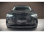 Audi E-tron e-tron 50 quattro Launch edition plus 71 kWh | Panoramadak | Stoelverwarming | Keyless | Apple Carplay | Luchtvering | Adaptive Cruise Control | Leer | Elek. Stoelen | BTW | NAP | Led | Black Style | PDC | SOH 84,94%
