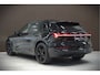 Audi E-tron e-tron 50 quattro Launch edition plus 71 kWh | Panoramadak | Stoelverwarming | Keyless | Apple Carplay | Luchtvering | Adaptive Cruise Control | Leer | Elek. Stoelen | BTW | NAP | Led | Black Style | PDC | SOH 84,94%