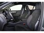 Volvo EC40 Single Motor Extended Range Plus 82 kWh - Intellisafe Assist/Surround - Panoramadak - LED-koplampen - Allseason-banden - Verwambare voorstoelen - Verwarmbaar stuurwiel - Getint glas
