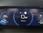 Peugeot e-2008 EV 136pk Allure Pack 50 kWh Automaat | 1ste Eigenaar | Navigatie | Climate Control | Cruise Control | 17"LMV | LED | Camera |