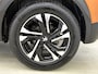 Peugeot e-2008 EV 136pk Allure Pack 50 kWh Automaat | 1ste Eigenaar | Navigatie | Climate Control | Cruise Control | 17"LMV | LED | Camera |