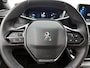 Peugeot e-2008 EV 136pk Allure Pack 50 kWh Automaat | 1ste Eigenaar | Navigatie | Climate Control | Cruise Control | 17"LMV | LED | Camera |