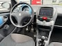 Peugeot 107 1.0-12V Urban Move -5DRS.-AIRCO-DAB+-APPLE CARPLAY/ANDROID AUTO-ORIGINEEL NEDERLANDS-74.400 KM'S!