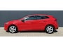 Volvo V40 1.6 T3 Kinetic Airco Cruise PDC Navi Trekhaak APK NAP