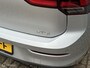 Volkswagen Golf 1.0 eTSI Life Business