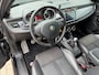 Alfa Romeo Giulietta 1.4 T Distinctive sport pack [ panodak,apple cp,cruise ]