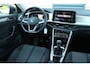 Volkswagen T-Roc 1.0 TSI 115pk Life | Allseasonbanden | Climatronic | Apple CarPlay & Android Auto