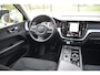 Volvo XC60 2.0 T5 Momentum AUTOM/ADAP CRUISE/NAVI/AIRCO-ECC/TREKH/PDC V+A/CAMERA/XENON/BLUETOOTH/KEYLESS/LMW 18"/STUUR STOEL VERW