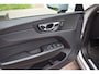 Volvo XC60 2.0 T5 Momentum AUTOM/ADAP CRUISE/NAVI/AIRCO-ECC/TREKH/PDC V+A/CAMERA/XENON/BLUETOOTH/KEYLESS/LMW 18"/STUUR STOEL VERW