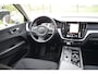 Volvo XC60 2.0 T5 Momentum AUTOM/ADAP CRUISE/NAVI/AIRCO-ECC/TREKH/PDC V+A/CAMERA/XENON/BLUETOOTH/KEYLESS/LMW 18"/STUUR STOEL VERW