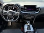 Kia ProCeed 1.5 T-GDI GT-PlusLine / Automaat / Elektrisch Panoramadak / Cruise Control Adaptief / JBL-Audio / Navigatie / Camera / Stoel&Stuur Verwarming / BSW