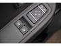 Renault Clio Estate 0.9 TCe Limited Navigatie Airco Cruise Bluetooth Parkeersensor 16 inch LMV LED