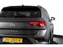 Volkswagen T-Roc 1.5 TSI Style 150 PK | Adapt. Cruise | PDC | Camera | NAV + App. Connect | ECC | Elek. Klep | LM 17" |