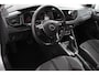 Volkswagen Polo 1.0 TSI 110 pk DSG Highline Panorama dak Navigatie Apple Carplay/Android Auto Wireless Adaptive Cruise Control Parkeersensoren Stoelverwarming  Climatronic Getinte ramen