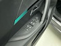 Peugeot 2008 1.2 PureTech 130pk Automaat Allure Pack Climate control Cruise control Navigatie Parkeersensoren Apple Carplay/ Android Auto LED Lichtmetalen Velgen Cruise Control