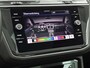 Volkswagen Tiguan 1.5 TSI Elegance | 150 PK | Automaat | Apple Carplay / Android Auto | Parkeeercamera | Stoelverwarming | Stuurverwarming | Trekhaak | Panoramadak |