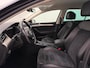 Volkswagen Passat Variant 1.5 TSI Highline | Automaat | Adaptive cruise | Stoelverwarming | CarPlay | Camera | Trekhaak
