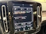Volvo XC40 1.5 T5 Ultra Dark | Stuur Verwarming | Stoel Verwarming | Panorama Dak | Draadloos oplader Telefoon | Bliss | Camera | Parkeersensoren | Elektrische Achterklep | DAB | Harman Kardon |