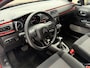 Citroën C3 110 Pk Benzine * AUTOMAAT * Navigatie * Achteruitrij Parkeer Camera * Climate & Cruise Control * Dodehoeksensoren * L.M. Velgen * Vingerhoets; Vierde Generatie Eersteklas Service. Al meer dan 100 jaar een begrip in de Brabantse Kempen
