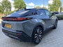 Toyota C-HR / C-HR+ First Edition 77 kWh | Bi-Tone | 20"| Stoel/Stuurverw | Camera