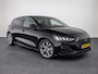 Ford Focus 1.0 EcoBoost Hybrid 155pk Automaat ST Line Navigatie Cruise Control Parkeer sensoren Lichtmetalen Velgen Extra Getint Glas