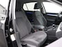 Volkswagen Golf 1.0 TSI Life Business 110 PK | Apple Carplay | Comfort Pakket | Multimedia pakket | Deep Black | Adaptive cruise control |