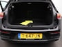 Volkswagen Golf 1.0 TSI Life Business 110 PK | Apple Carplay | Comfort Pakket | Multimedia pakket | Deep Black | Adaptive cruise control |