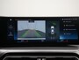 BMW 3-Serie 330e | Automaat | M Sportpakket / BMW 50 Jahre | HUD | Schuif Dak | BMW Live Cockpit Plus | BMW Individual hoogglans Shadow Line |  DAB-Tuner |  Ambiance verlichting | 12 Maanden BOVAG Garantie |