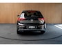 Volkswagen Golf 8.5 1.5 eTSI Leer ACC Navi Climate 3zone PDC LM velgen Stuurverwarming Stoelverwarming Ambientverlichting