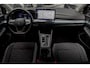 Volkswagen Golf 8.5 1.5 eTSI Leer ACC Navi Climate 3zone PDC LM velgen Stuurverwarming Stoelverwarming Ambientverlichting
