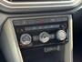Volkswagen T-Roc 1.5 TSI 150pk DSG Sport - trekhaak - adaptive - climate control