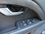Volvo V70 1.6 T4 Nordic+ Automaat 180 PK!! Leer Stoelverwarming Navigatie Ecc Cruisecontrol Pdc Lm Velgen Trekhaak ***Dealer Onderhouden***