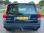 Volvo V70 Cross Country 2.4 T Comfort Line ECC Audio/Navigatie Elect. pakket LMV 16" Ledert Cruise Trekhaak Dealeronderhoud Nw Apk
