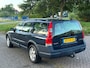 Volvo V70 Cross Country 2.4 T Comfort Line ECC Audio/Navigatie Elect. pakket LMV 16" Ledert Cruise Trekhaak Dealeronderhoud Nw Apk
