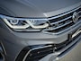 Volkswagen Tiguan 1.5 TSI R-Line Panoramadak|Leer|Elektr. verst. stoelen|Camera|Keyless|Sfeerverlichting|Virtual|Trekhaak|Carplay