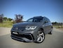 Volkswagen Tiguan 1.5 TSI R-Line Panoramadak|Leer|Elektr. verst. stoelen|Camera|Keyless|Sfeerverlichting|Virtual|Trekhaak|Carplay