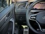 Volkswagen Tiguan 1.5 TSI R-Line Panoramadak|Leer|Elektr. verst. stoelen|Camera|Keyless|Sfeerverlichting|Virtual|Trekhaak|Carplay